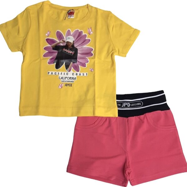 παιδικό σετ με κίτρινη μπλούζα με στάμπα λουλούδι και κοπέλα και σορτσάκι φούξια