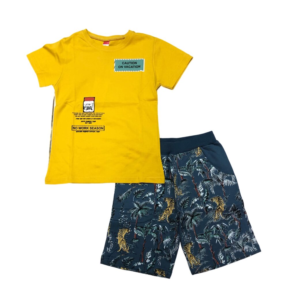 παιδικό σετ με κίτρινη μπλούζα με στάμπες και γαλαζοπράσινο σορτς με φοίνικες και τίγρεις